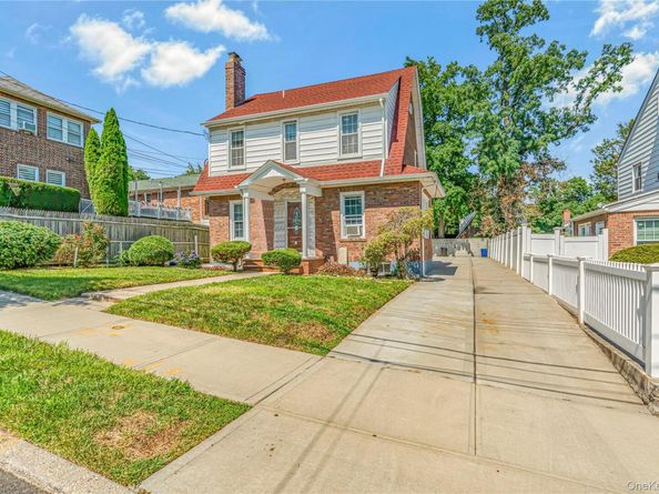 8747 216th Street, Queens Village NY 11427