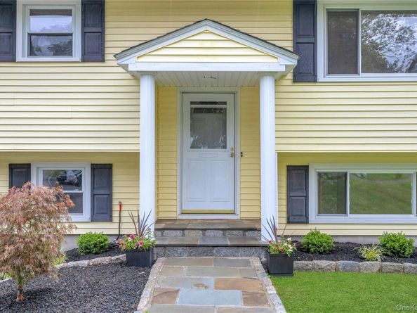 2743 Springhurst Street, Yorktown Heights NY 10598