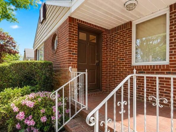 80-07 215th Street, Hollis Hills NY 11427