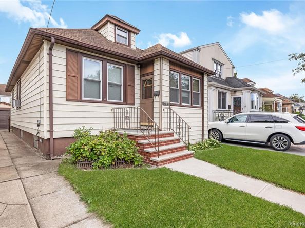 24448 88th Drive, Bellerose NY 11426