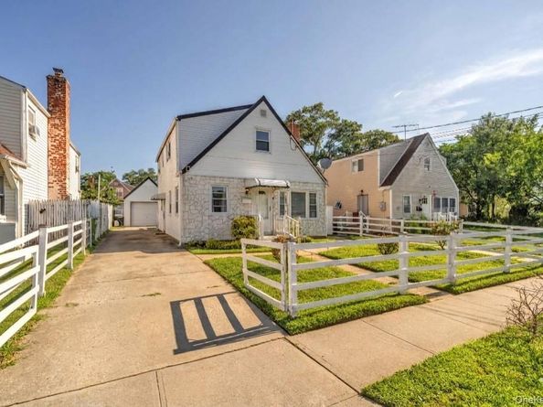 195 Alabama Avenue, Hempstead NY 11550