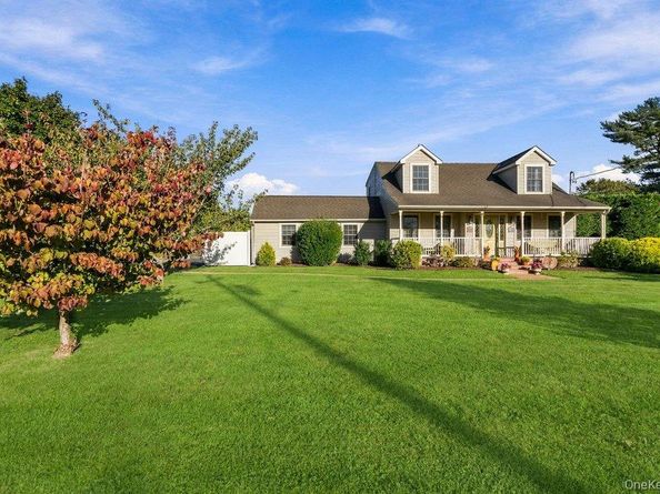 837 Smithtown Avenue, Bohemia NY 11716