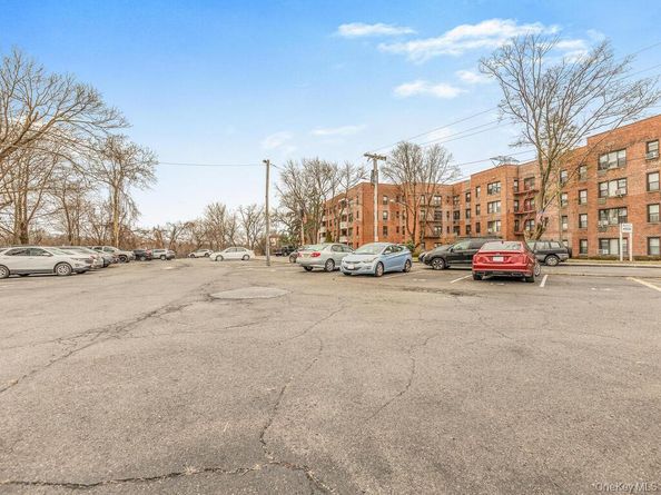 3 Remsen Road 4A, Yonkers NY 10710