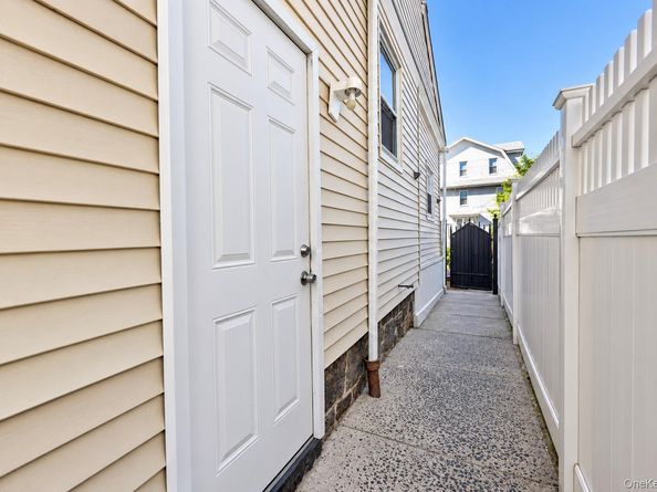 296 Hawthorne Avenue, Yonkers NY 10705