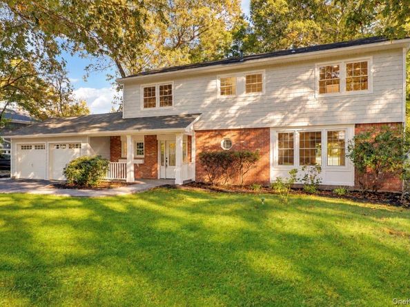 14 McLane Drive, Dix Hills NY 11746