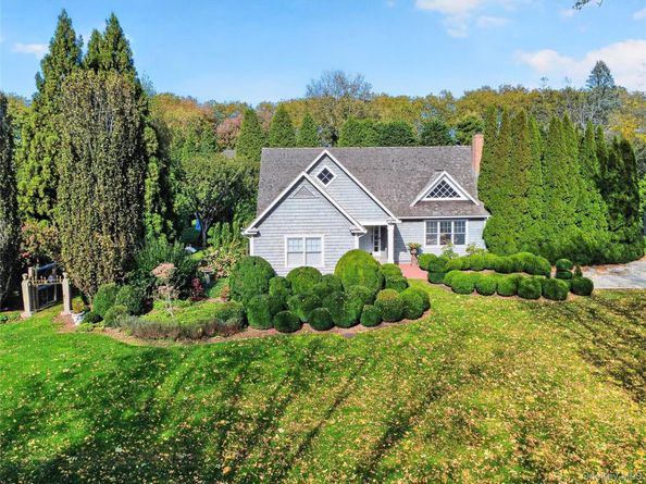 16 Borden Lane, East Hampton NY 11937