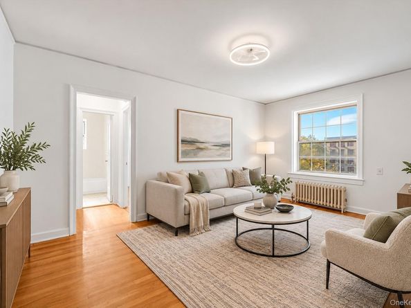 54-17 31st Avenue 4K, Woodside NY 11377