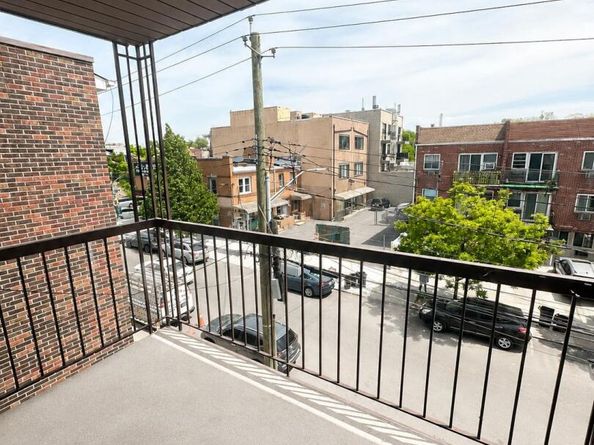 46-12 161st Street 3B, Flushing NY 11358