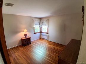 37 Acorn Place, Lynbrook NY 11563