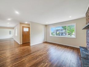 5 Cheryl Lane, North Babylon NY 11703