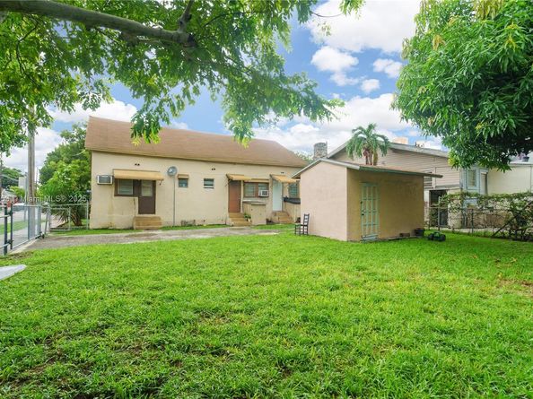 1478 SW 2nd St, Miami FL 33135