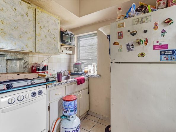 1478 SW 2nd St, Miami FL 33135