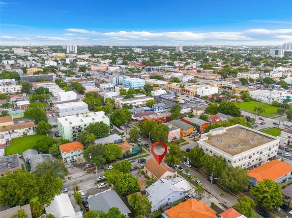 1478 SW 2nd St, Miami FL 33135