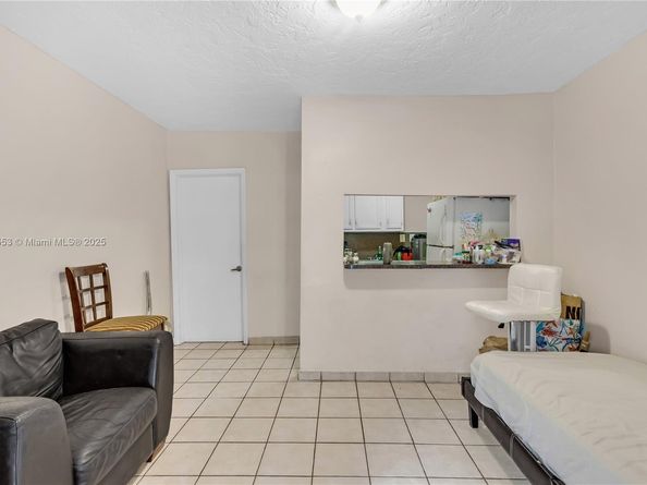 1478 SW 2nd St, Miami FL 33135