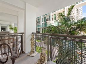 6000 Collins Ave 132, Miami Beach FL 33140