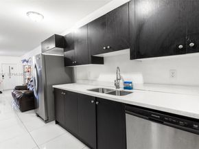 1998 NW 47th St, Miami FL 33142