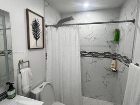 545 NW 136th St, North Miami FL 33168