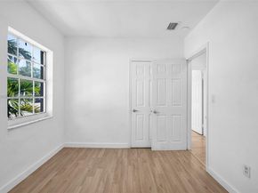 3711 SW 27th Ter, Miami FL 33134