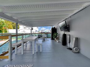 3711 SW 27th Ter, Miami FL 33134