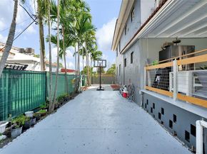 3711 SW 27th Ter, Miami FL 33134