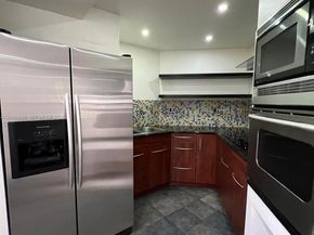 9715 Fontainebleau Blvd E308, Miami FL 33172