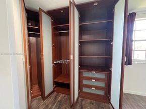 9715 Fontainebleau Blvd E308, Miami FL 33172