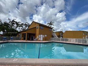 9715 Fontainebleau Blvd E308, Miami FL 33172