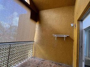 9715 Fontainebleau Blvd E308, Miami FL 33172