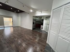 9715 Fontainebleau Blvd E308, Miami FL 33172