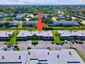 5800 W Fernley Dr Drive W 40, West Palm Beach FL 33415