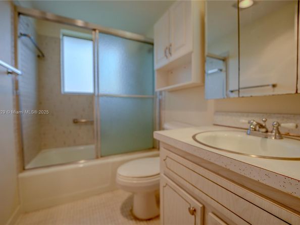 3280 Cynthia Ln 205, Lake Worth FL 33461
