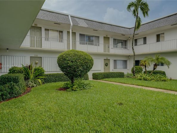 3280 Cynthia Ln 205, Lake Worth FL 33461
