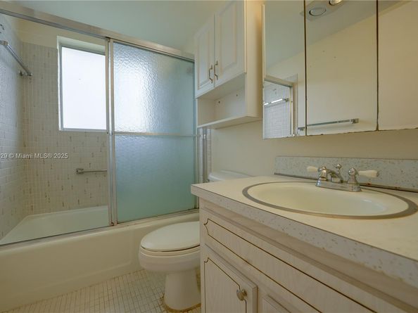 3280 Cynthia Ln 205, Lake Worth FL 33461