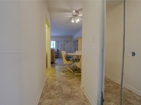 3280 Cynthia Ln 205, Lake Worth FL 33461