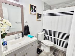 627 E 45th St, Hialeah FL 33013
