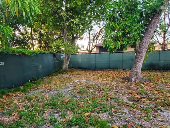 1887 NW 66th St, Miami FL 33147