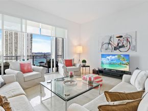 900 Brickell Key Blvd 2002, Miami FL 33131