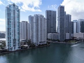 900 Brickell Key Blvd 2002, Miami FL 33131
