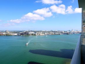 900 Brickell Key Blvd 2002, Miami FL 33131