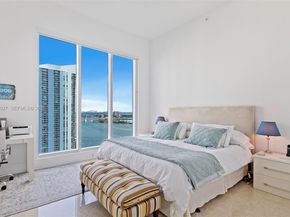 900 Brickell Key Blvd 2002, Miami FL 33131