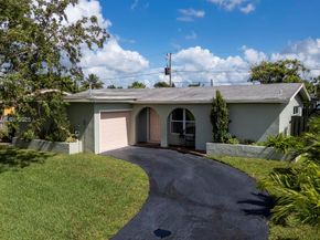 8941 NW 25th Ct, Sunrise FL 33322