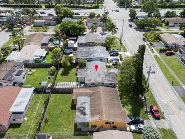 8941 NW 25th Ct, Sunrise FL 33322