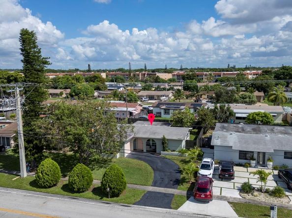 8941 NW 25th Ct, Sunrise FL 33322