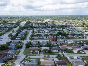 8941 NW 25th Ct, Sunrise FL 33322
