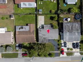 8941 NW 25th Ct, Sunrise FL 33322