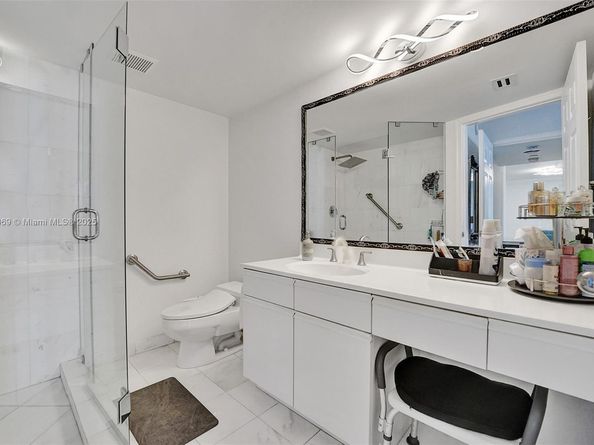 3530 Mystic Pointe Dr 2002, Aventura FL 33180