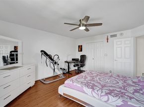 3530 Mystic Pointe Dr 2002, Aventura FL 33180