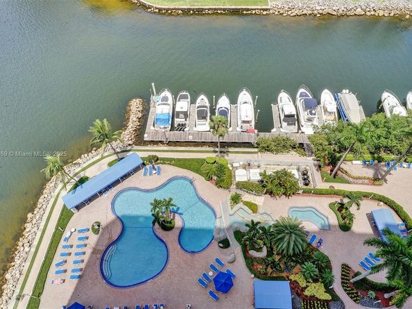 3530 Mystic Pointe Dr 2002, Aventura FL 33180