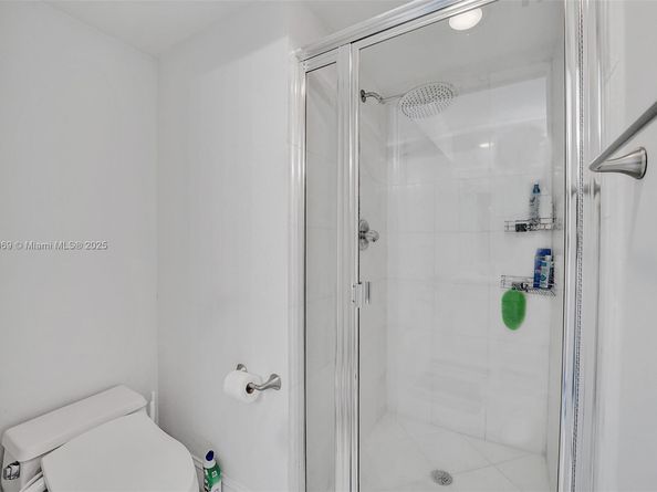3530 Mystic Pointe Dr 2002, Aventura FL 33180
