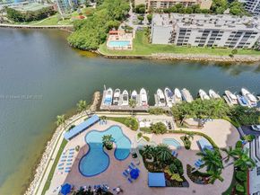 3530 Mystic Pointe Dr 2002, Aventura FL 33180